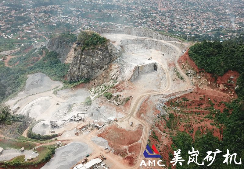 喀麦隆LEBOUDI时产300吨花岗岩破碎生产线项目